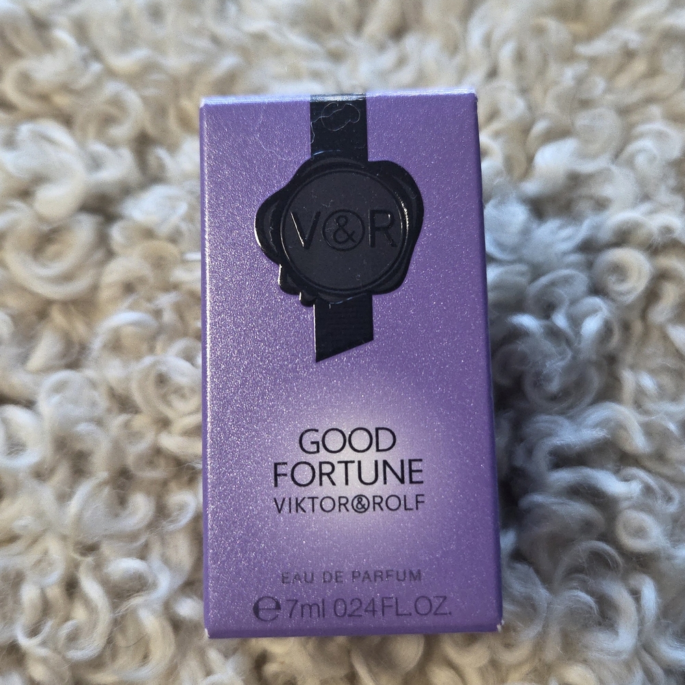 Viktor & Rolf Good Fortune Eau de Parfum - Elegant Purple